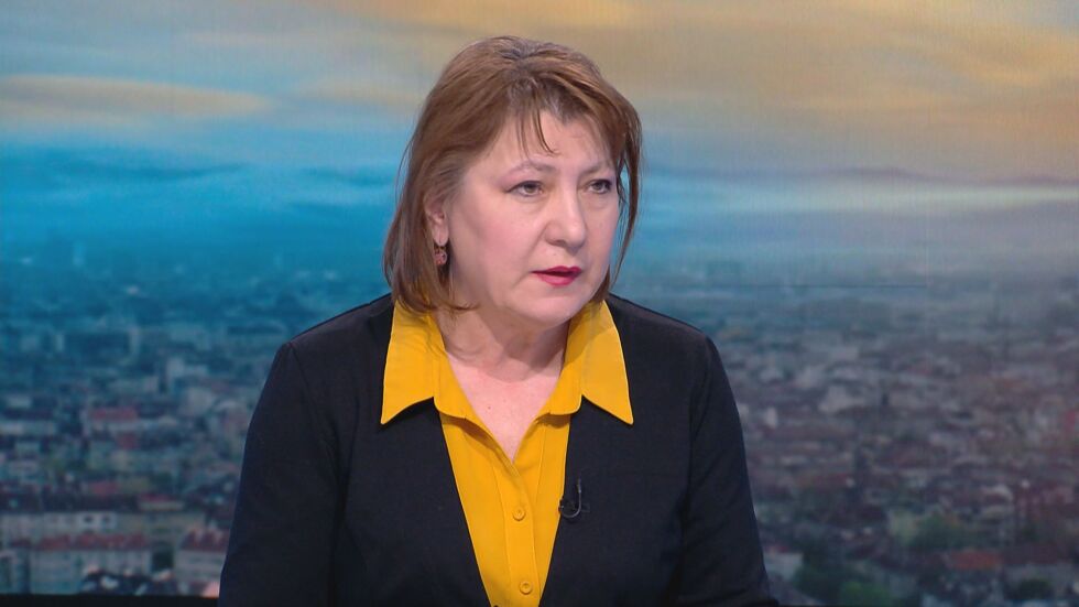 Проф. Петрова: По-вероятно е да спечелите от тотото, отколкото след ваксина да настъпи тежко събитие