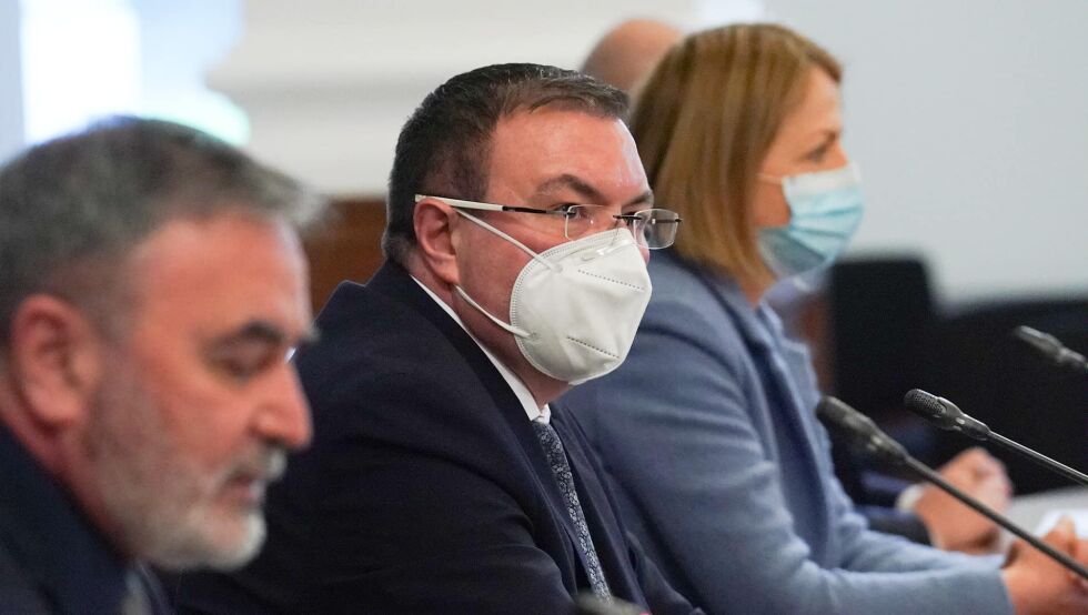 Ангелов: "АстраЗенека" не причинява нищо, българите ще разберат каква е истината