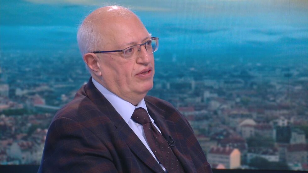Доц. Спасков: Мерките срещу COVID-19 помагат за намаляване на смъртността 