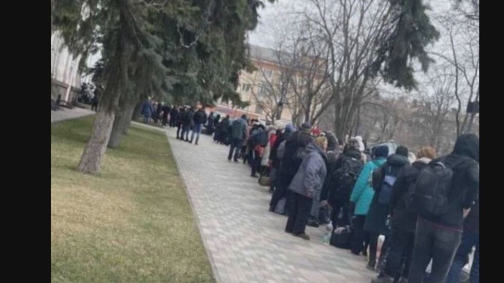 Коридорът в Мариупол: Възможна или невъзможна евакуация - ексклузивни свидетелства