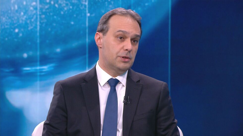 Драгомир Заков: Изясняваме възможността за предоставяне на оръжие и муниции на Украйна