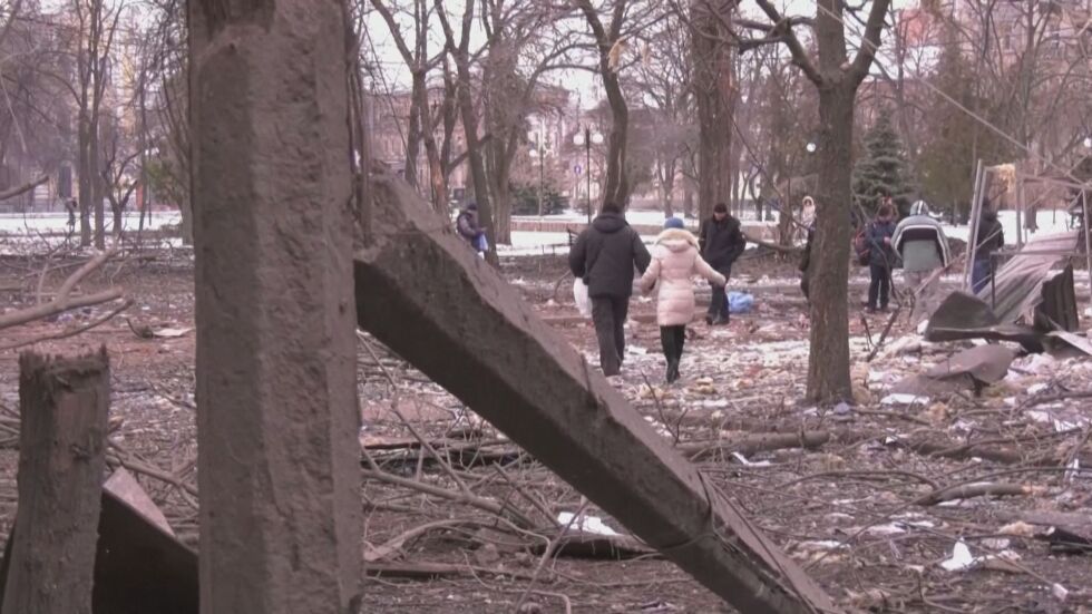 Войната отблизо: Нуждае ли се Украйна от "денацификация", за която говори Путин?