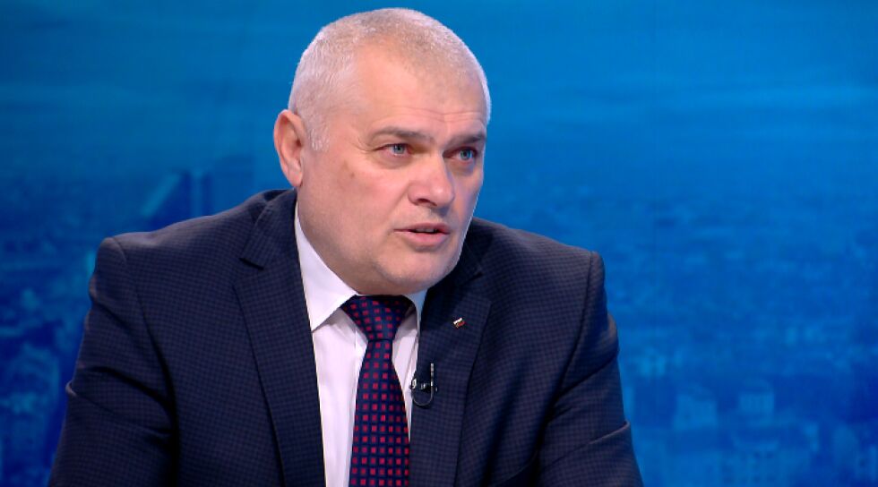 Валентин Радев: Няма преки доказателства дали термобарична бомба е използвана в Украйна
