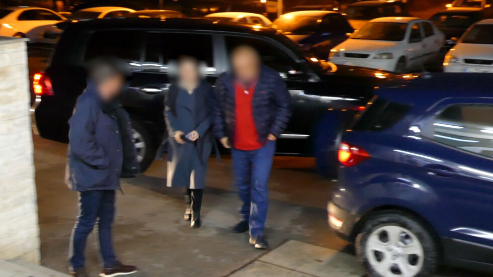 МВР показа как Борисов, Горанов и Арнаудова влизат в полицията (ВИДЕО)