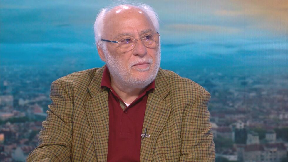 Емилиян Гебрев: Не изнасяме оръжия нито за Украйна, нито за Русия 