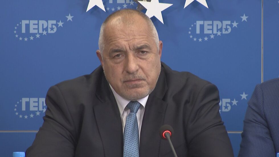 Борисов: Задържаха ме, за да се хвали Петков в предизборна кампания