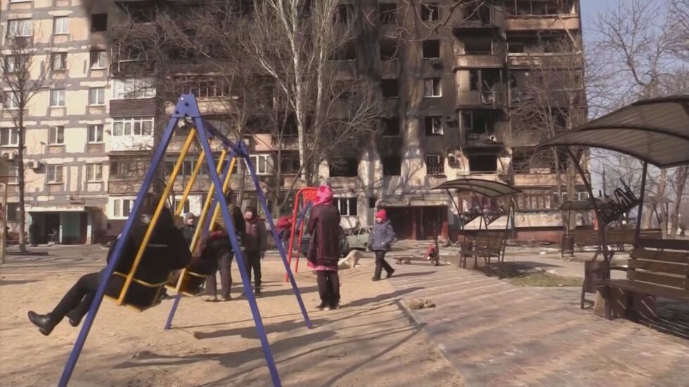 Бягството от Мариупол: Историята на жител на един от най-засегнатите градове от войната