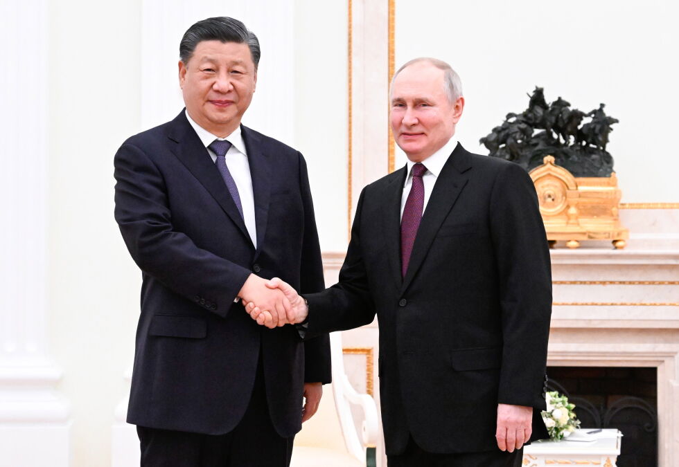 САЩ призоваха Си Дзинпин да притисне Путин  „да спре военните престъпления“