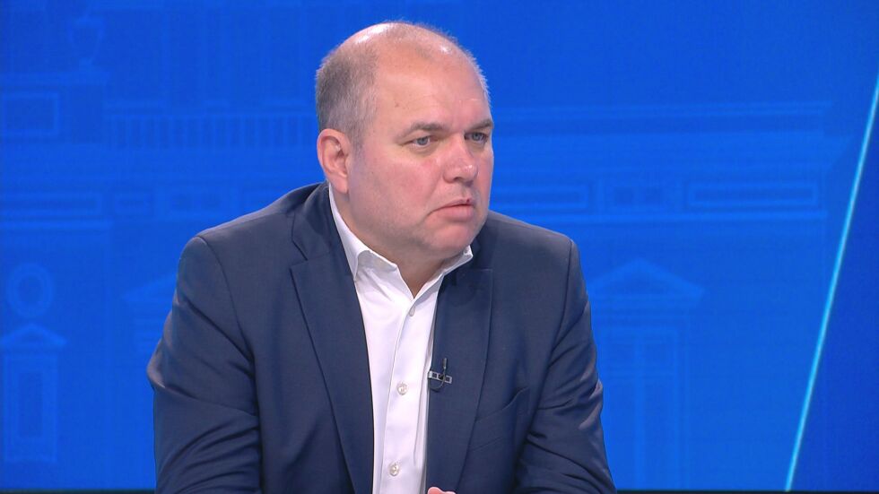 Владислав Панев: Обещаваме, че няма да има данък свръхпечалби