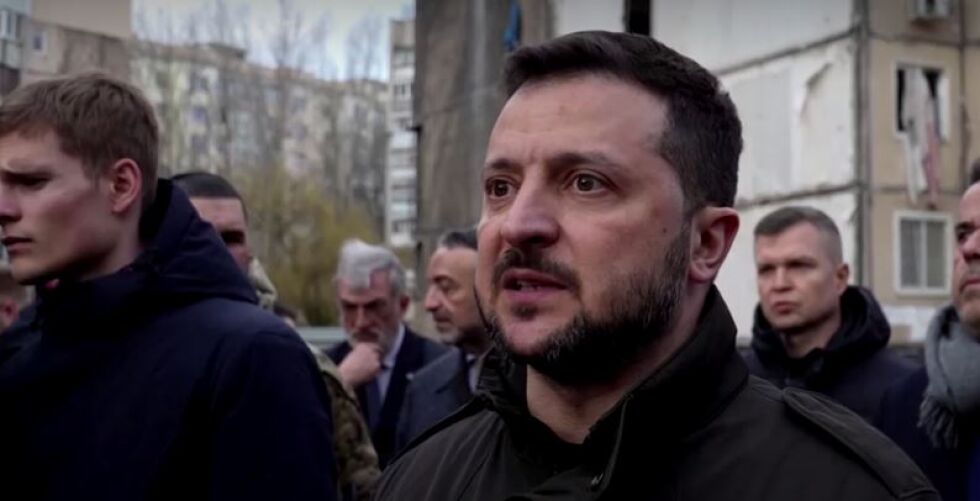 Съветник на Зеленски: Възможно е президентът да е бил целта на ракетния удар в Одеса