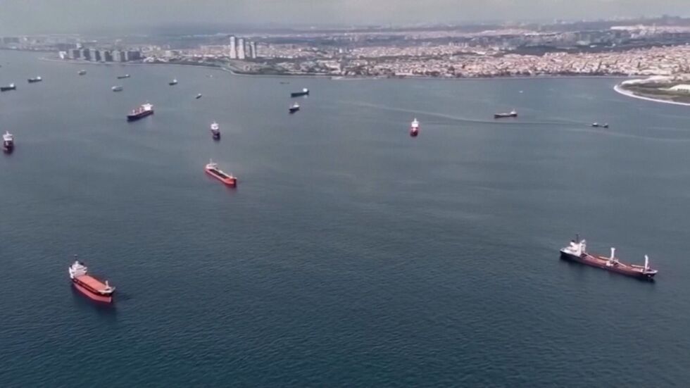 Русия спира ударите в Черно море, след като паднат ограниченията за банките ѝ и получи достъп до SWIFT