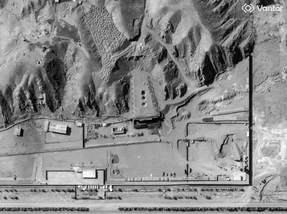 Израелската армия обяви, че е атакувала обект на иранската ядрена програма