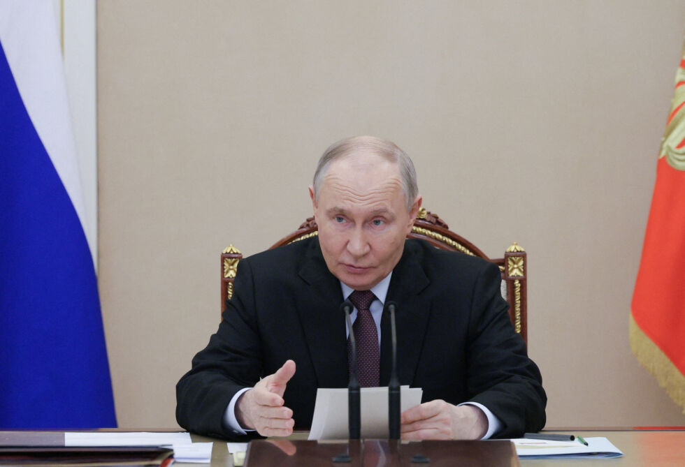 Владимир Путин привика руските олигарси в Кремъл. Всеки трябва да дари пари за държавния бюджет