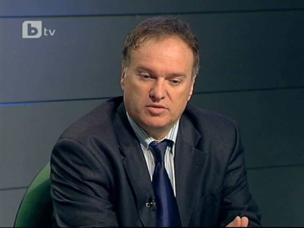 Владимир Чуков: Оланд е бил мишена на терористите в Париж