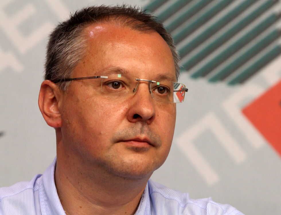 Станишев видя сделка между Борисов и Райков