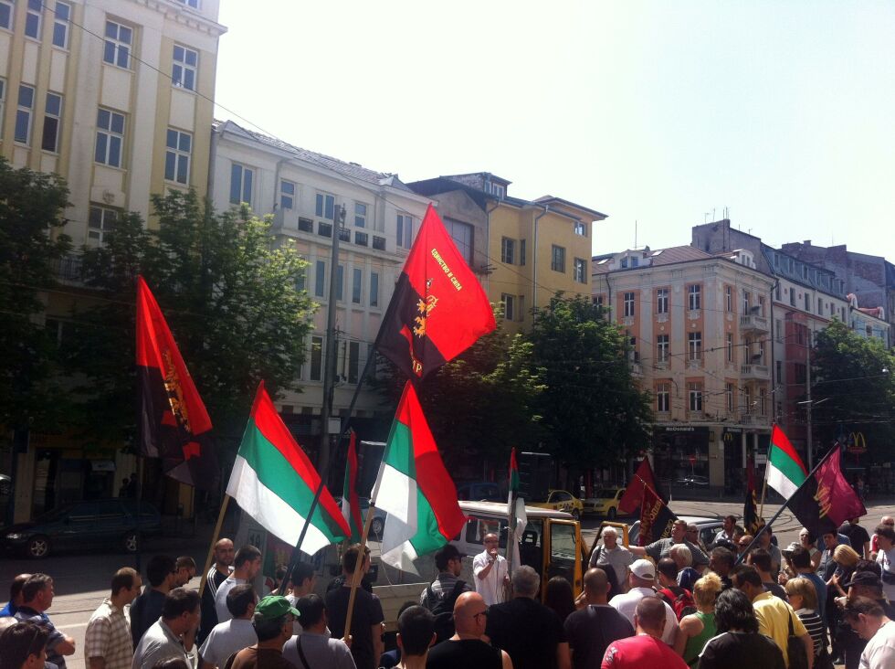 На протест срещу монополите ВМРО поиска нови избори