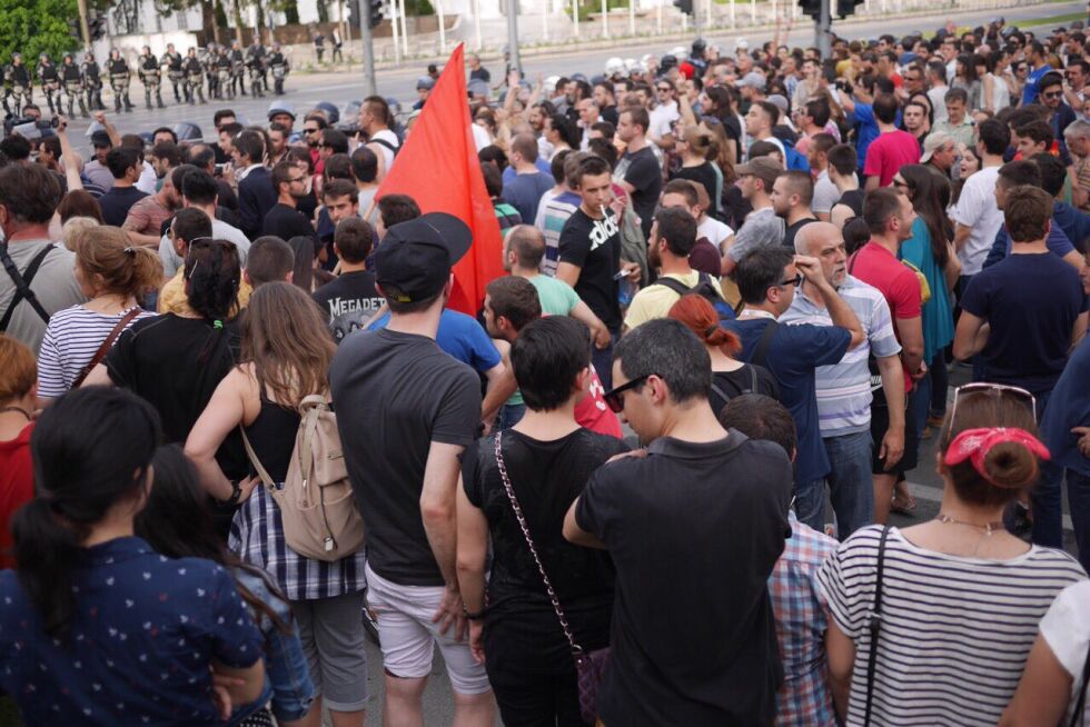 Протестът в Македония се разраства