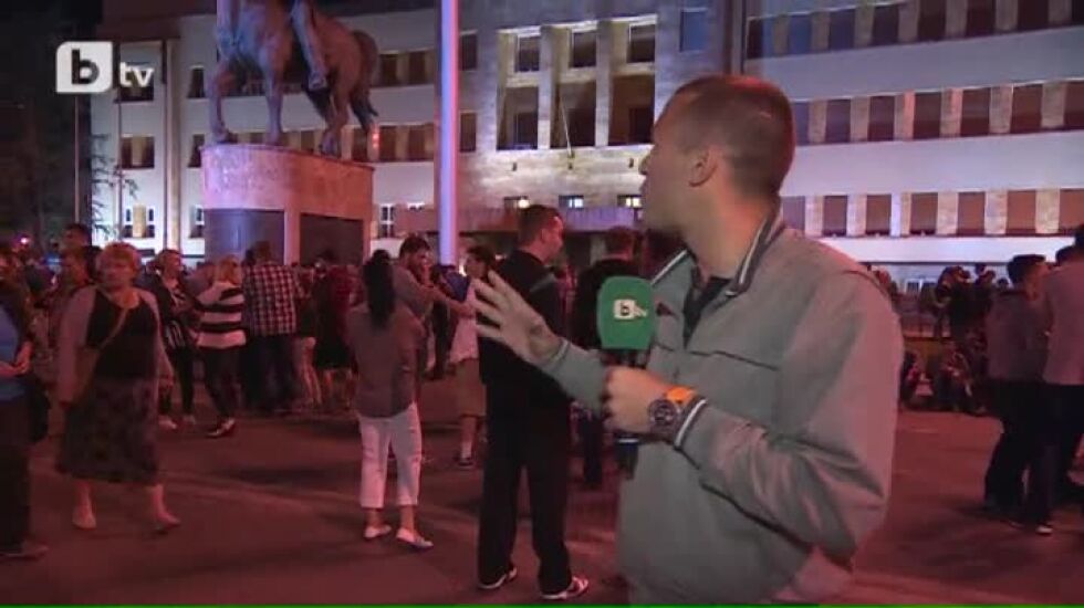 Екипът на bTV от протеста в Македония