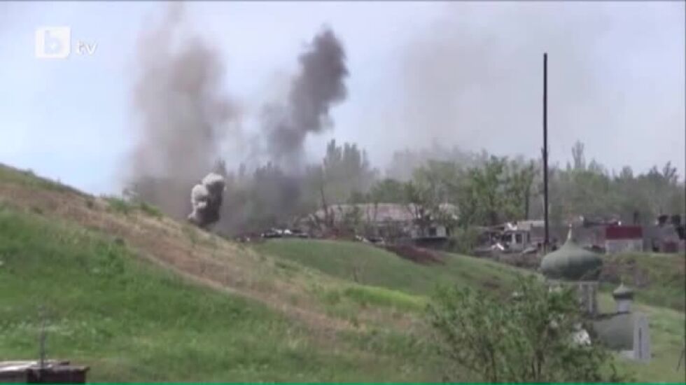 Драматично видео показва как се нарушава примирието в Украйна