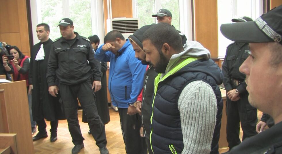 Четиримата биячи от Раднево остават в ареста за постоянно (ОБЗОР)