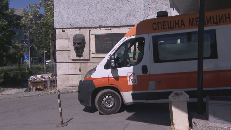 Правителството отпусна още средства за болниците и за антигенни тестове