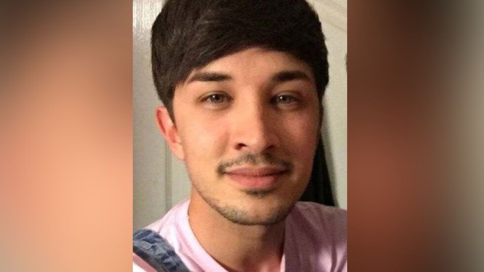 Един от загиналите при атентата в Манчестър е британският писател Мартин Хет