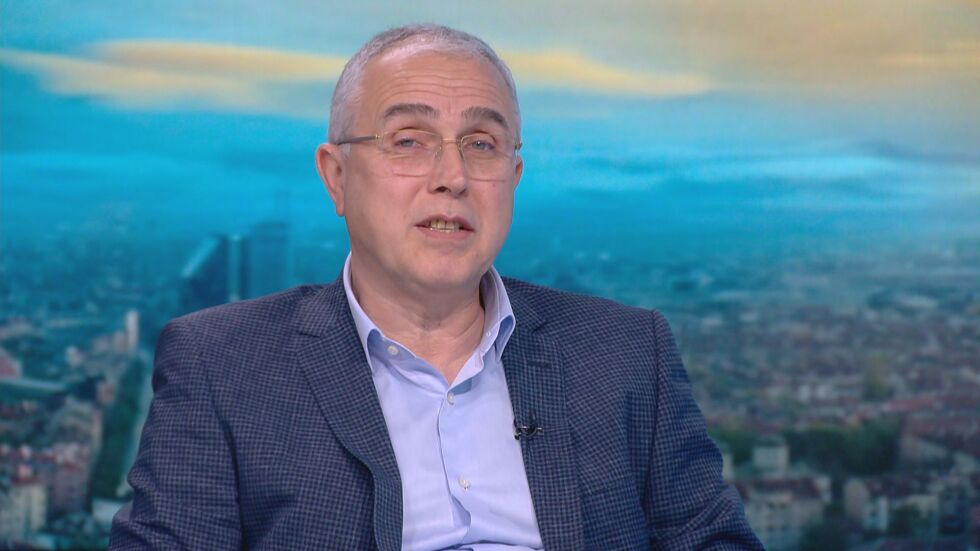 Проф. д-р Никола Владов: Листата на чакащите за трансплантация не е станала по–дълга