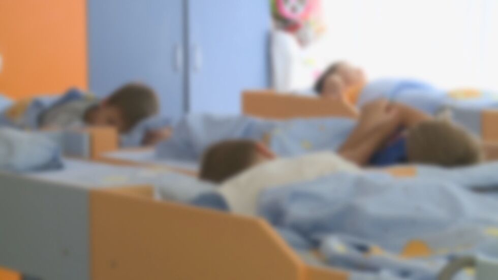 Директор на детска градина: Нямаме условия за прилагане на мерките срещу COVID-19