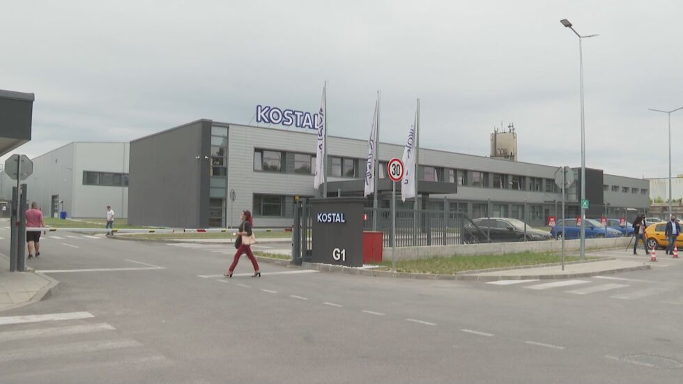 Огнището на COVID-19 в завода в Пазарджик: Няма нови случаи
