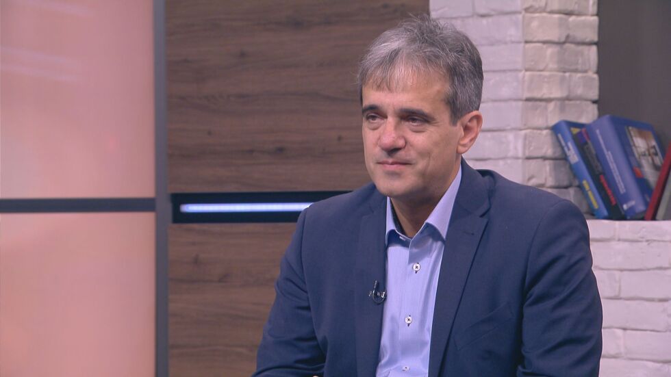 Валентин Михов: Не може да оставим наглите да управляват