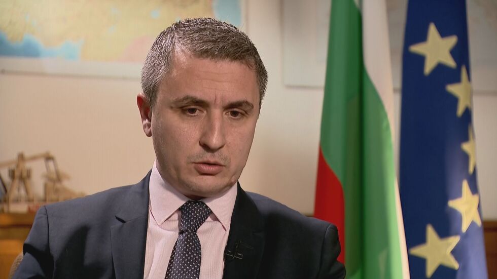 Очаква се още двама министри на ИТН да подадат оставки