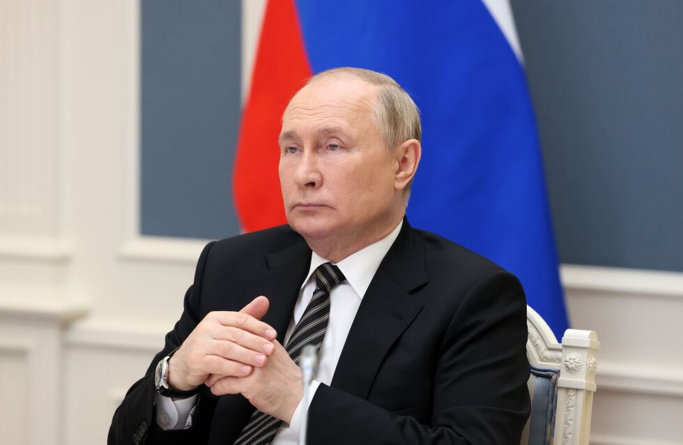 Путин подписа закон с по-строги наказания за отказ от участие във военни действия