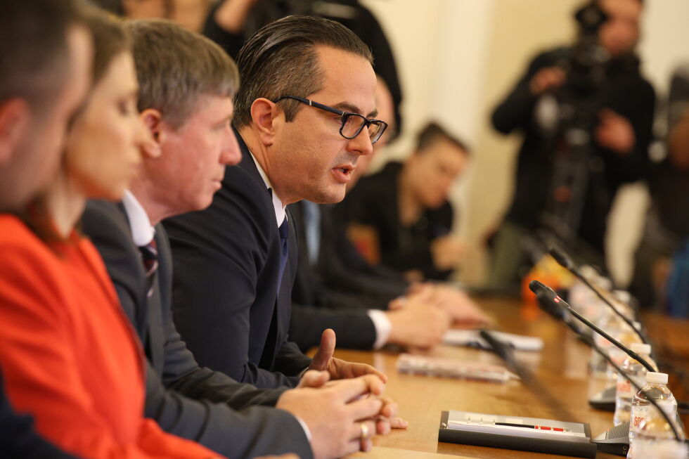 "Възраждане" отряза ГЕРБ: Приоритетите ви се различават от нашите виждания