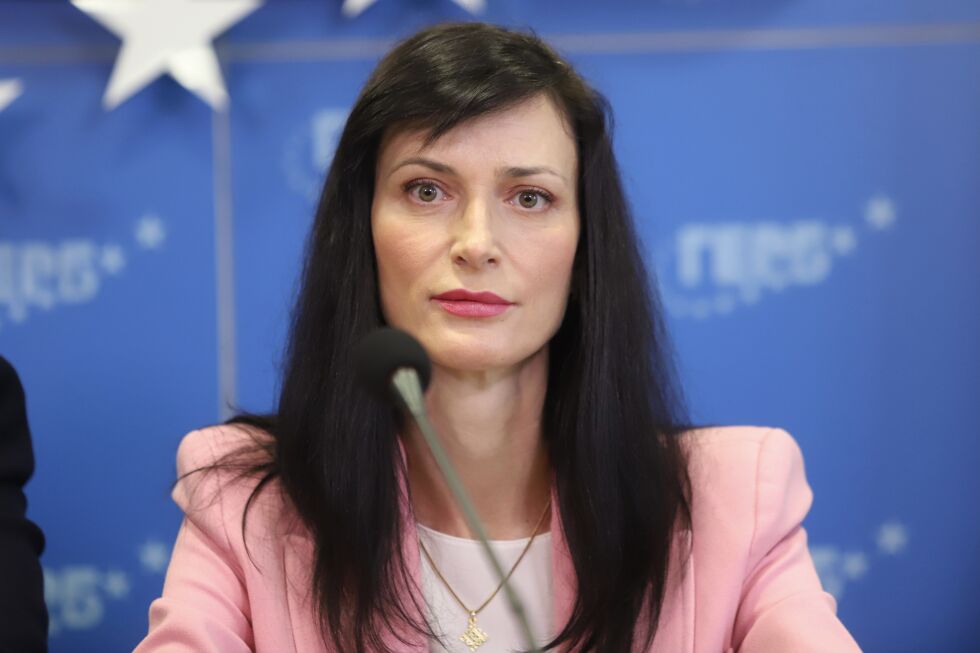 Мария Габриел ще предложи експертен кабинет за 1 година, изключва думата "коалиция"