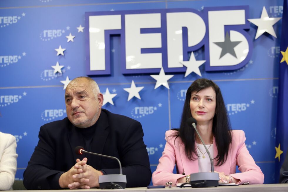Мария Габриел: Замразяваме преговорите с „Продължаваме промяната“, уведомих Денков
