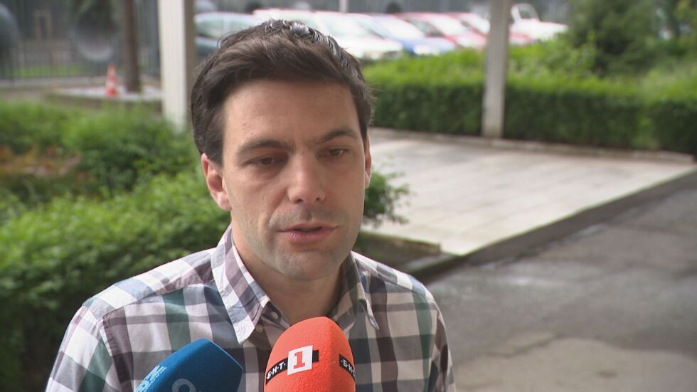 Никола Минчев за замразените преговори за кабинет: Разчитаме, че разумът ща надделее