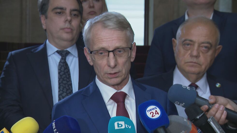 Денков: Трябва да бъдат размразени преговорите, очакваме Габриел да отговори