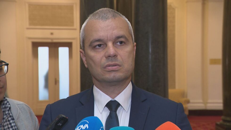 Костадин Костадинов: Задълбочаващата се криза прилича на очистителен процес