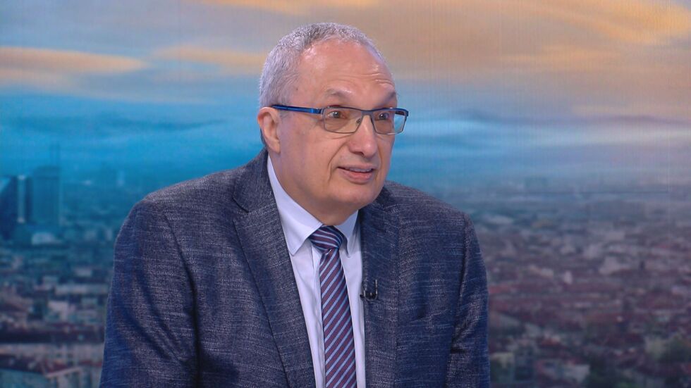 Иван Костов за референдума за еврото: Това е политически ход на Румен Радев, иска да ревизира взети решения