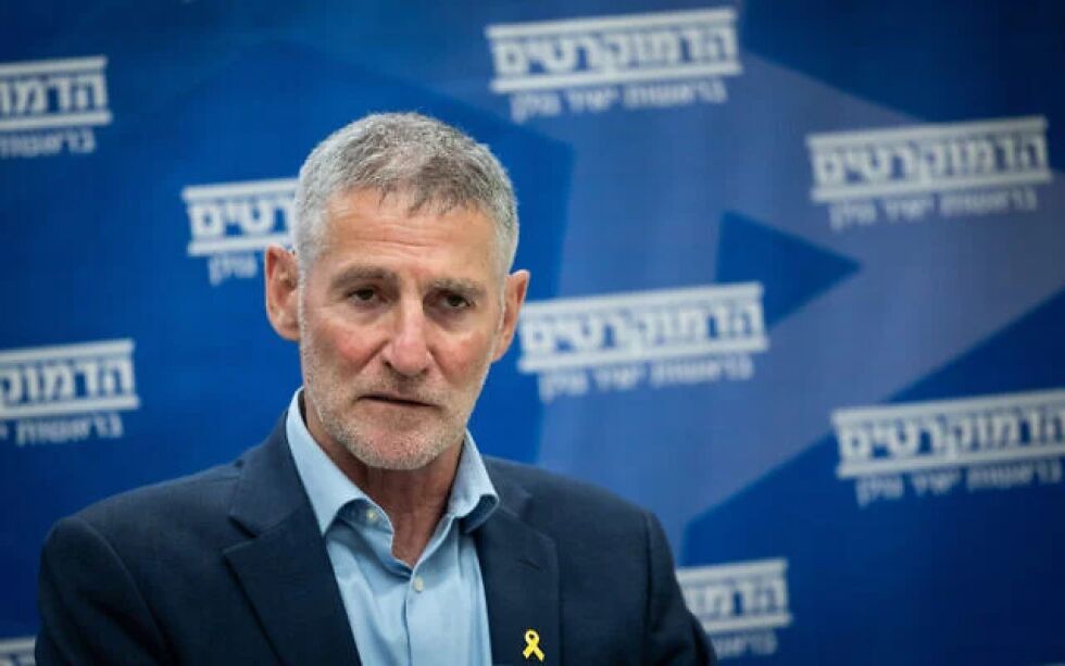 Израелски политик предизвика скандал, след като заяви, че страната убива бебета за забавление