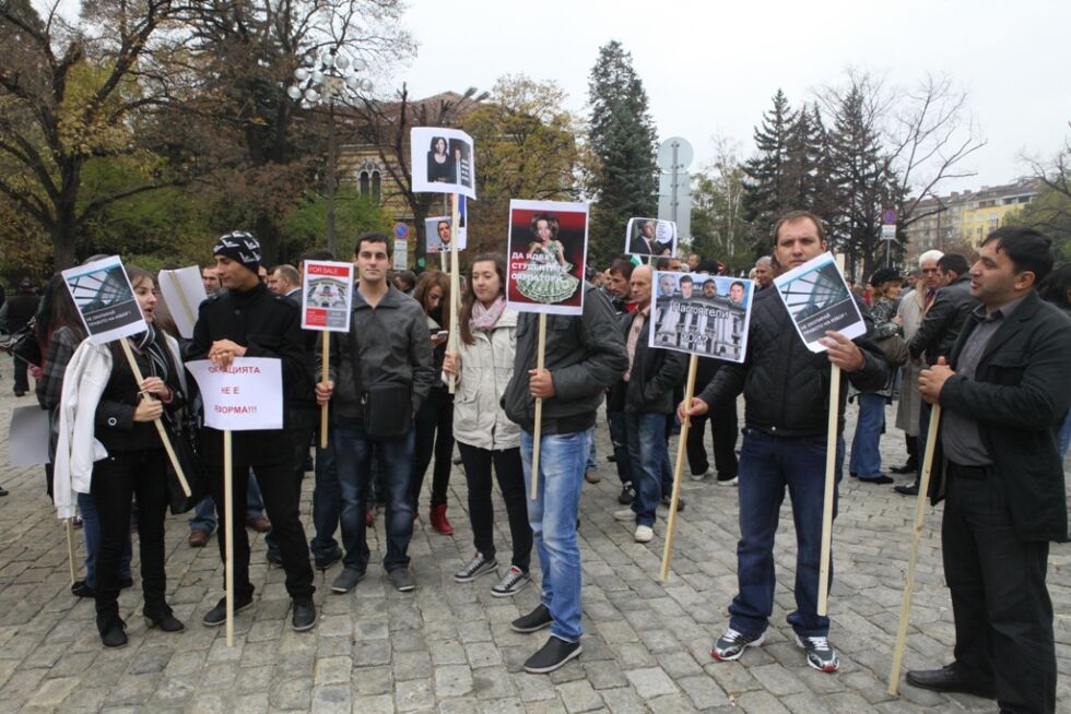 Спонтанни или мотивирани са контрапротестиращите?