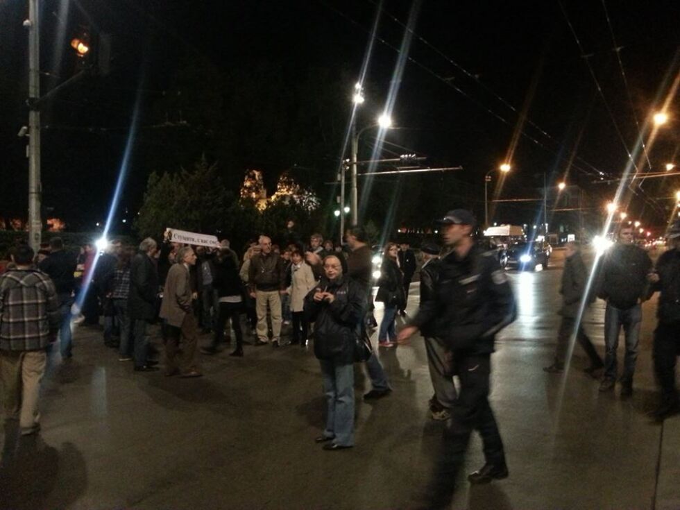 Пенсионери в опит да осуетят антиправителствения протест