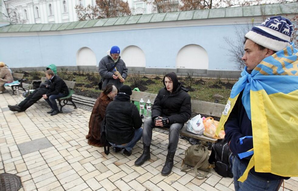 Украинската опозиция готви стачка, иска предсрочни избори