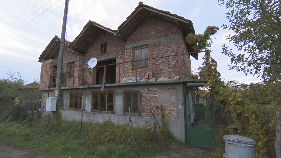 Във Видинско балотажът започна с раздаване на въглища и дърва