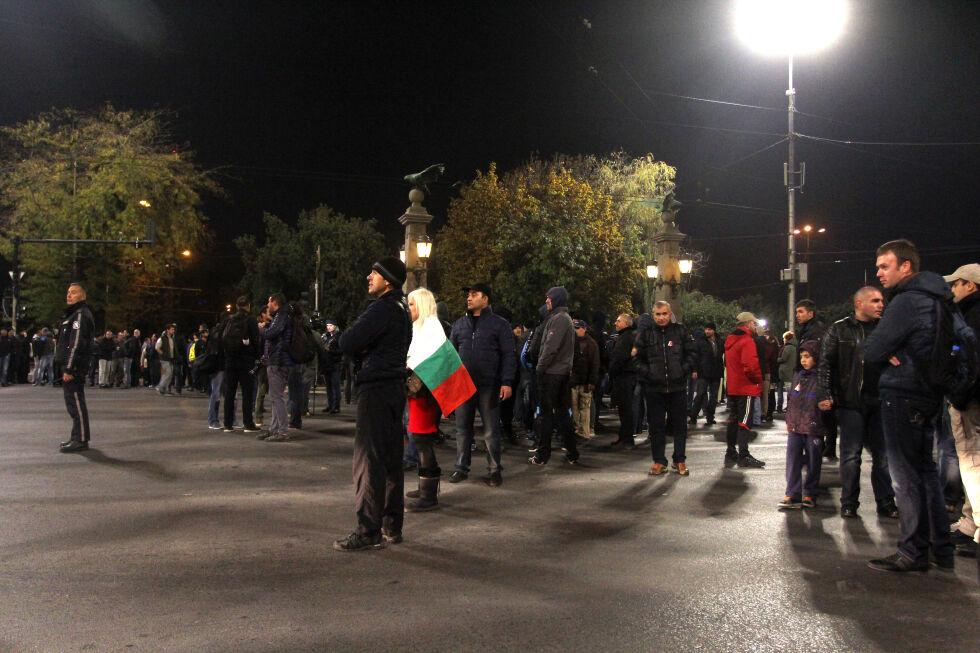 Полицаите протестират, пешеходците негодуват