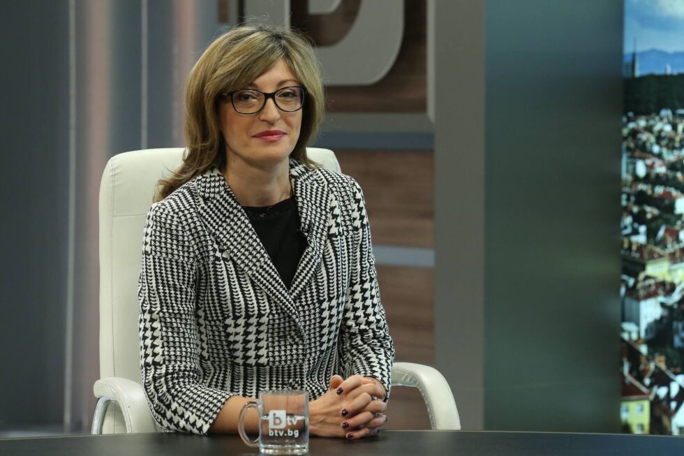 Екатерина Захариева: Кабинетът в оставка остава зад проекта на Бюджет 2017