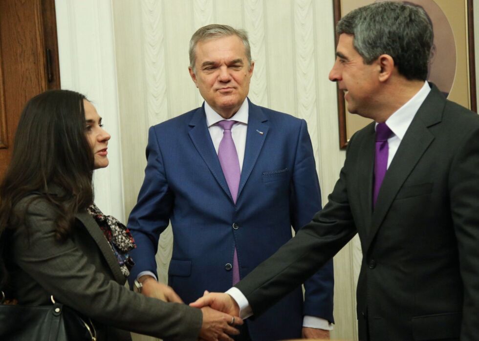 Президентът настоя и пред АБВ да не ходим на избори