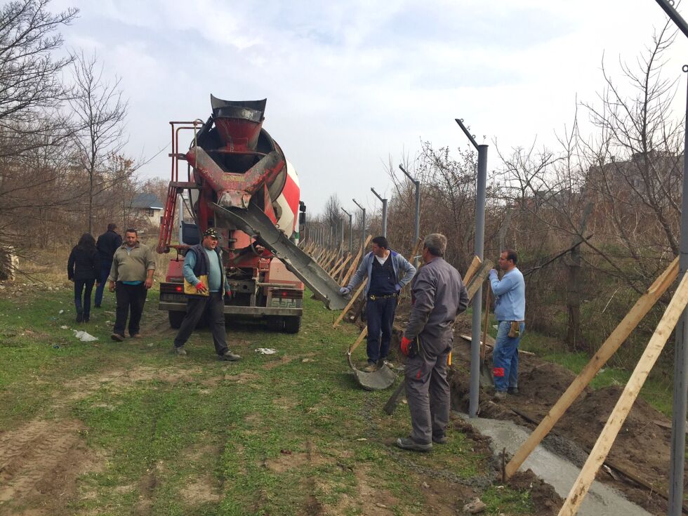 Оградата около лагера в Харманли ще е готова до четвъртък