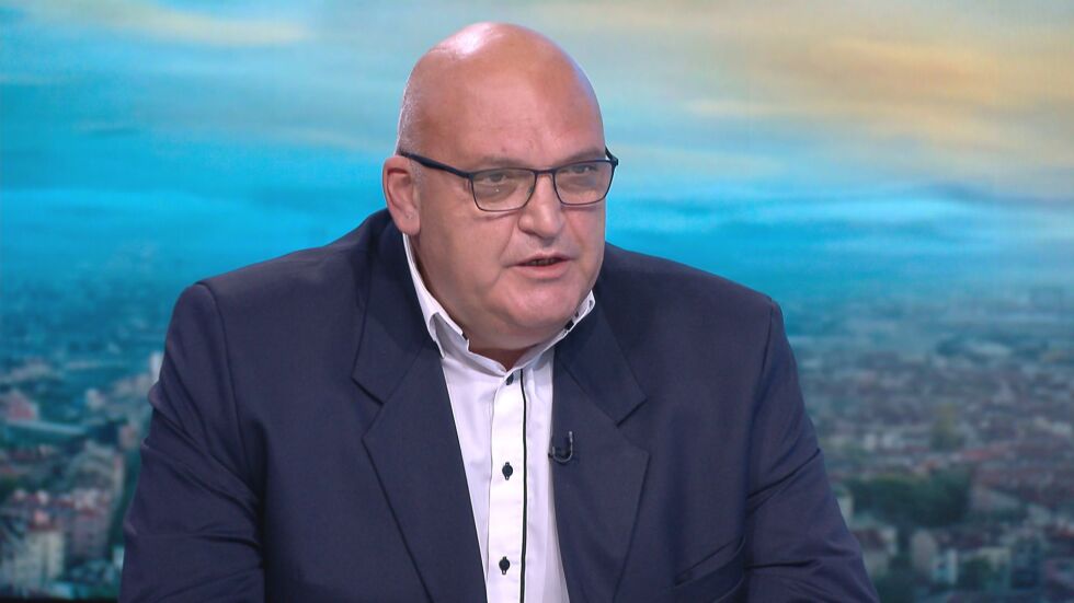 Д-р Брънзалов: Електронното направление за PCR се бави заради административни спънки