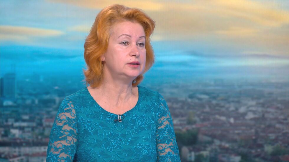 Проф. Ива Христова: Завръщането на учениците в клас е много рисковано